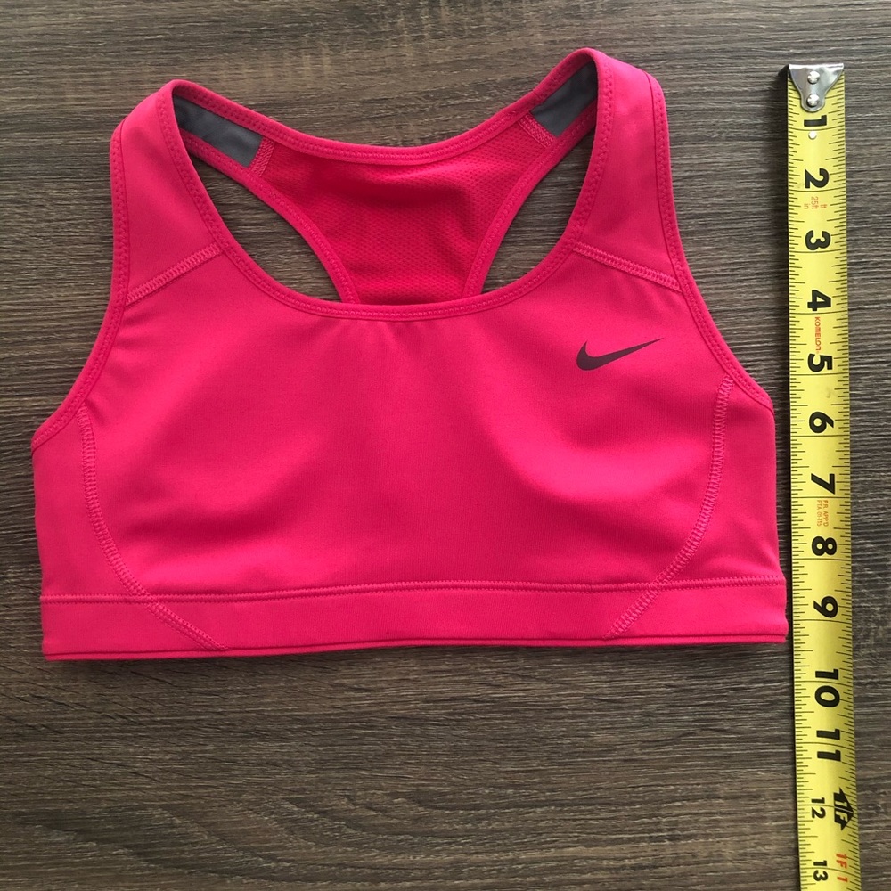 Nike Dri-Fit Sports Bra - Fuschia - XS